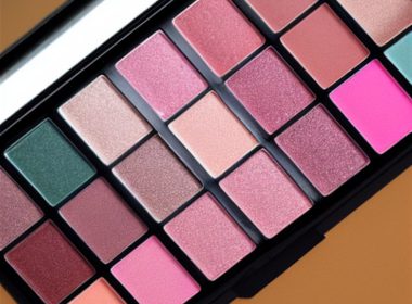 Czy Makeup Revolution Maxineczka Beauty Legacy Palette jest warta hype'u?